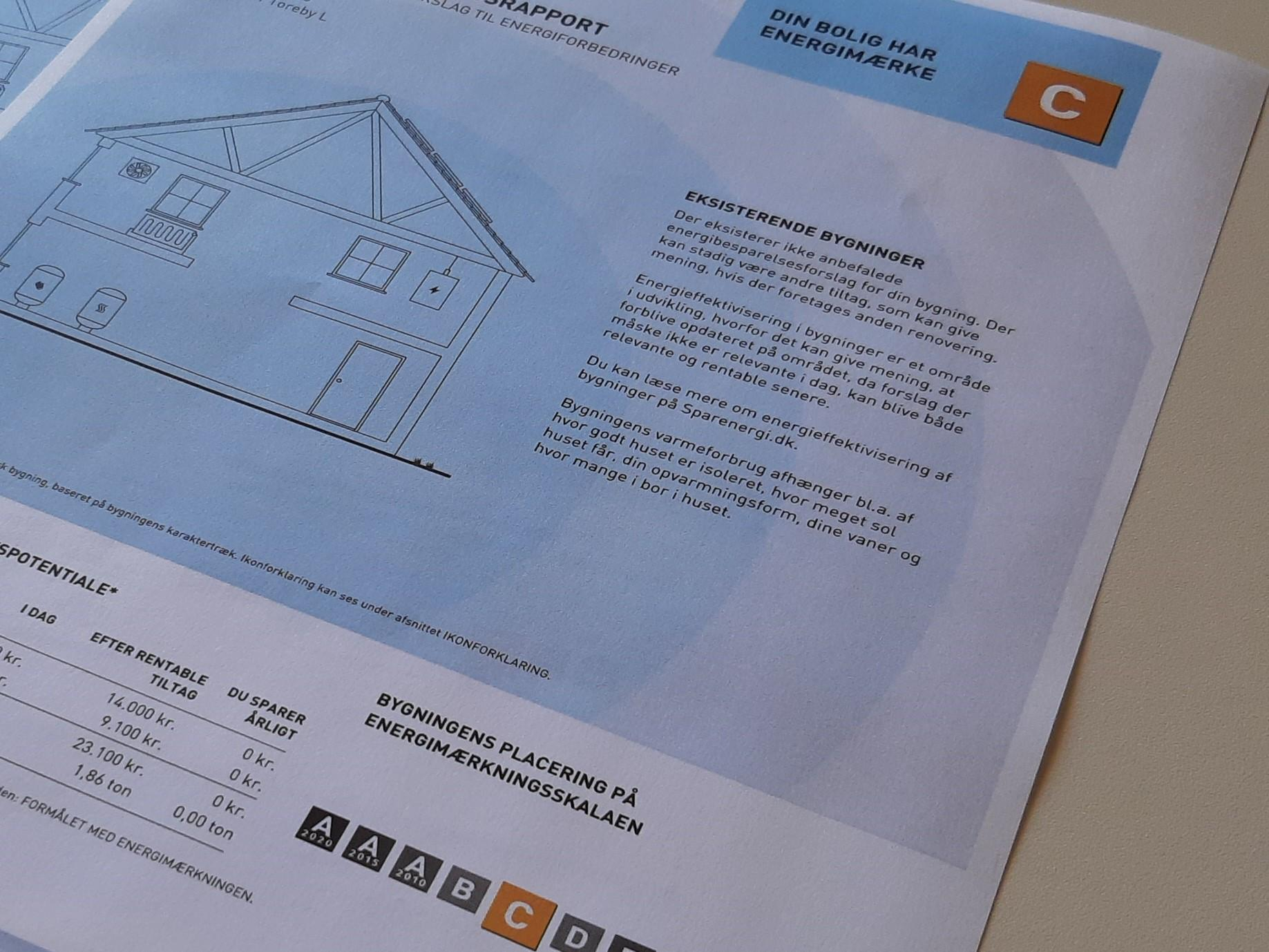 Opslag fra energimærkerapport med energiklasse C og oversigt over besparelser